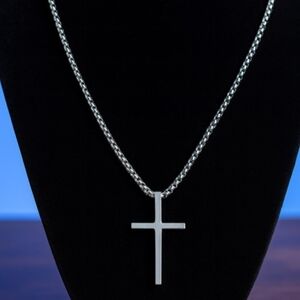New 925 Elegant Silver Cross Pendant Necklace